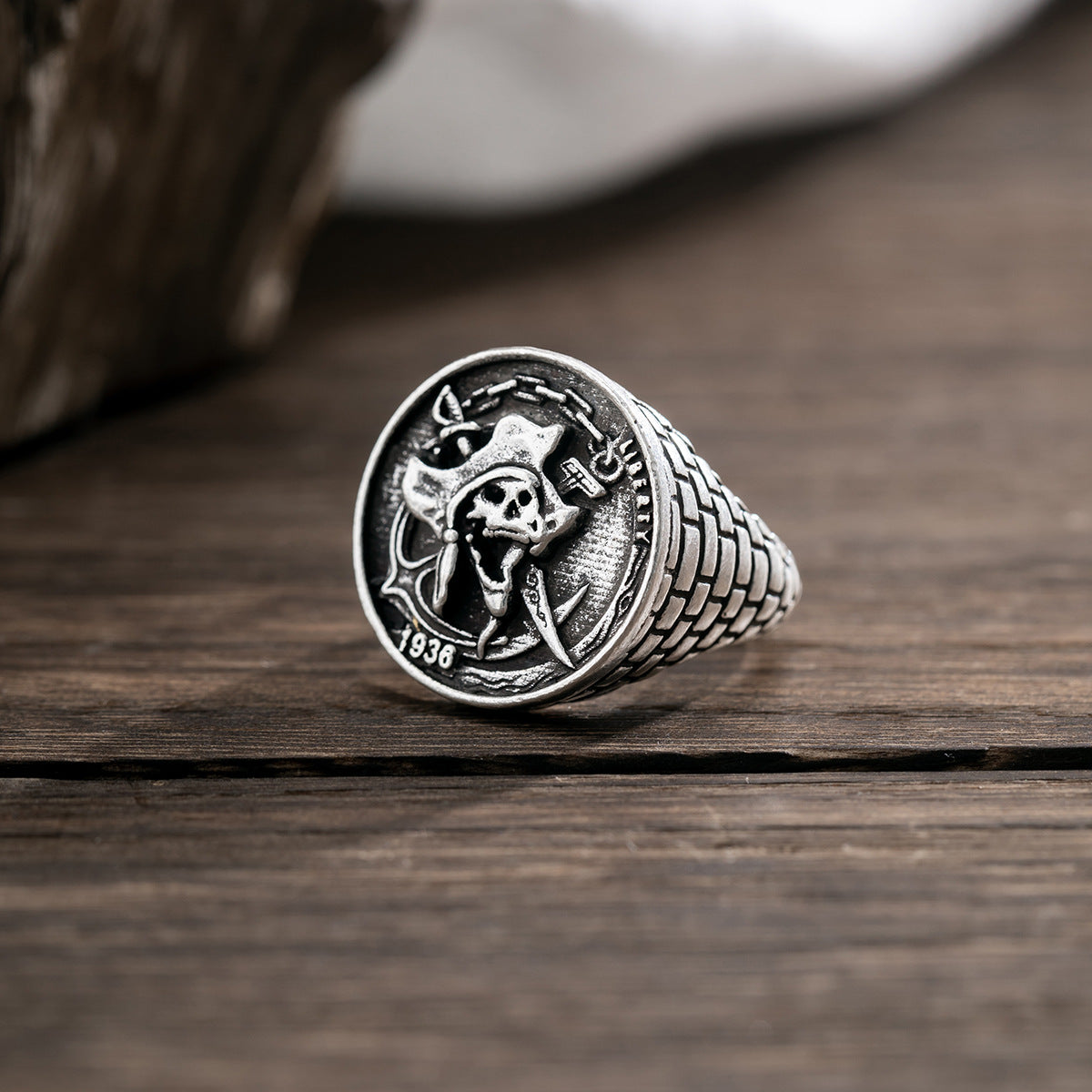 Stylish domineering pirate ship high-end design versatile ring