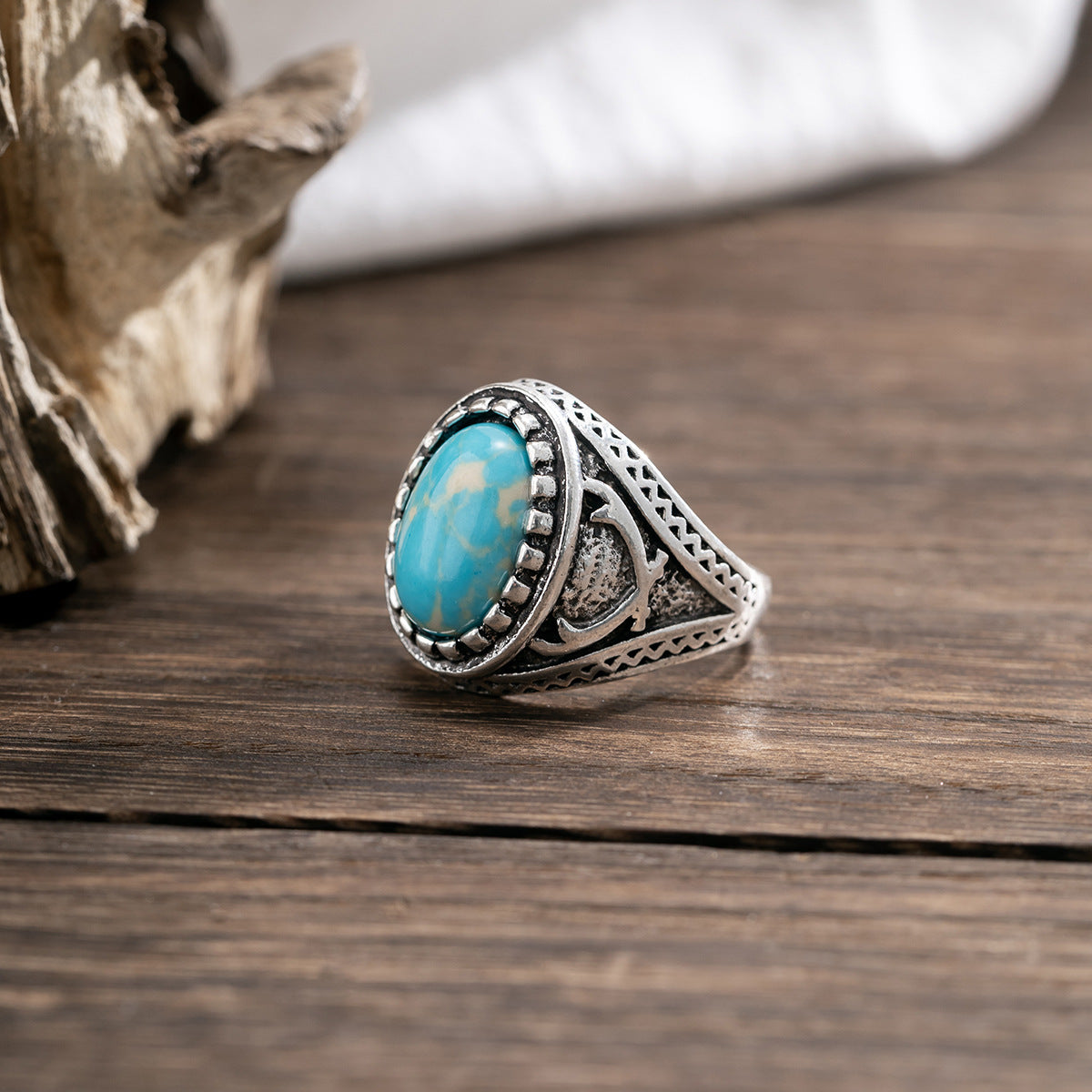 Trendy fashion high sense inlaid turquoise design versatile ring