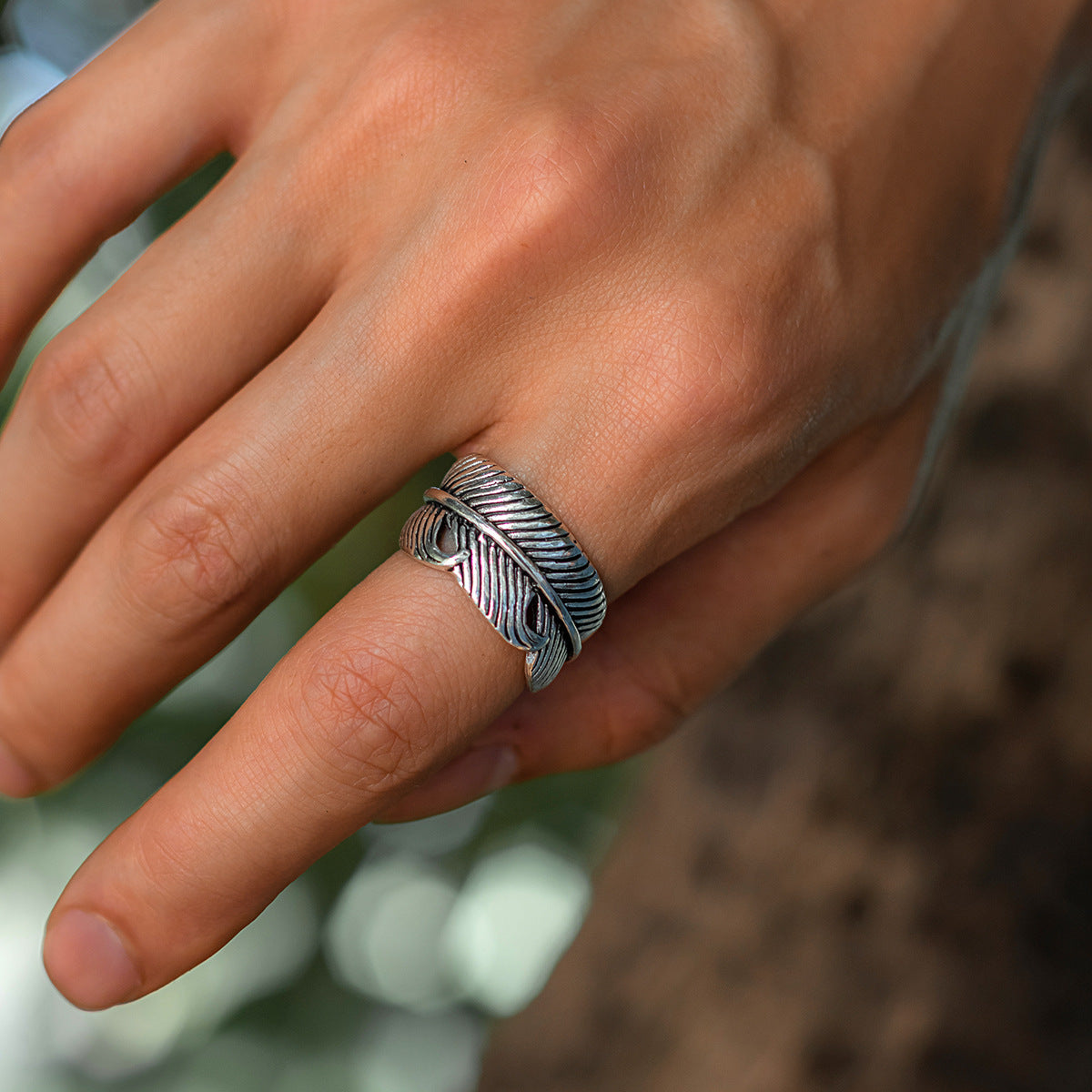 Exquisite and novel feather design versatile ring