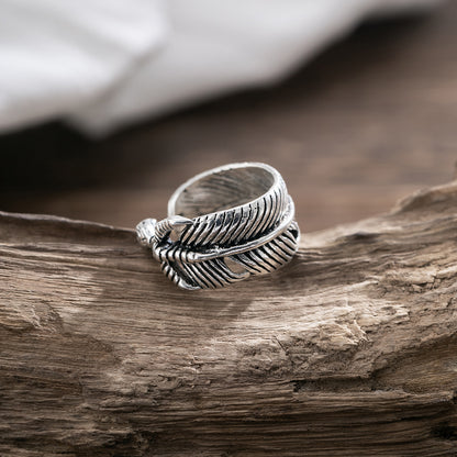 Exquisite and novel feather design versatile ring